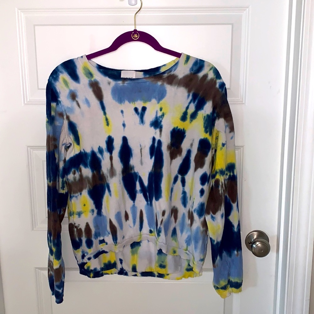 tie-dye sweater